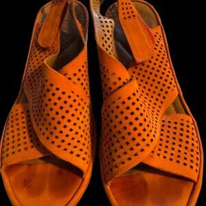 Clarks Size 7 Sandals